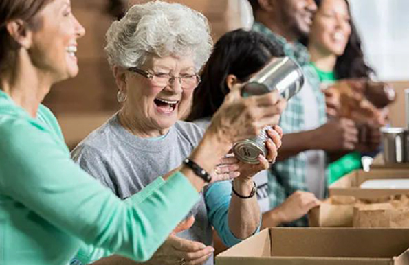 Solidarietà distribuzione cibo